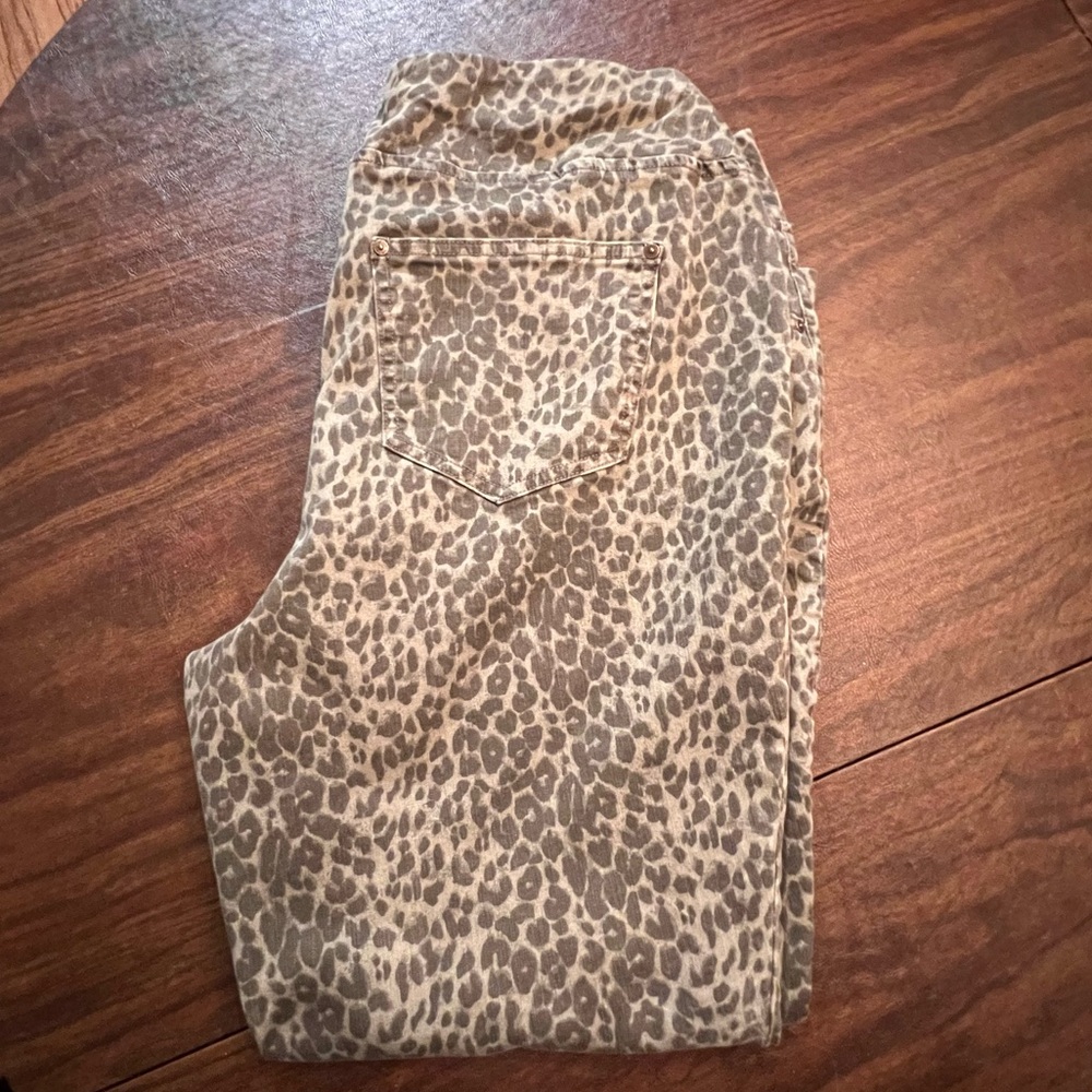 Belle by Kim Gravel Leopard Print Jeans 18WP
